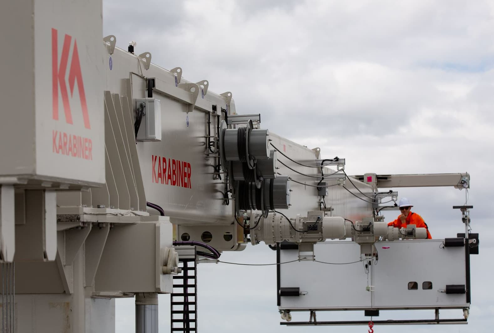 BUILDING MAINTENANCE UNITS 4